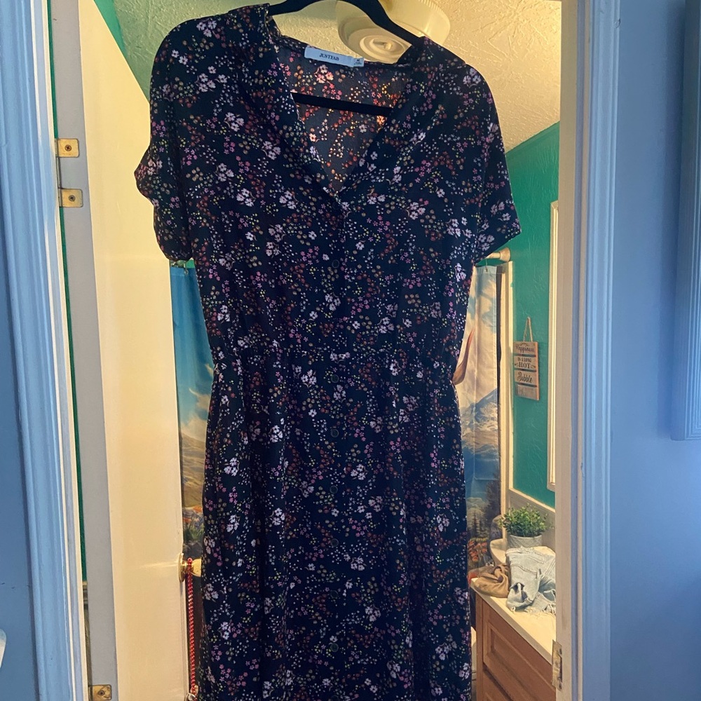 Just Fab Floral Black Dress